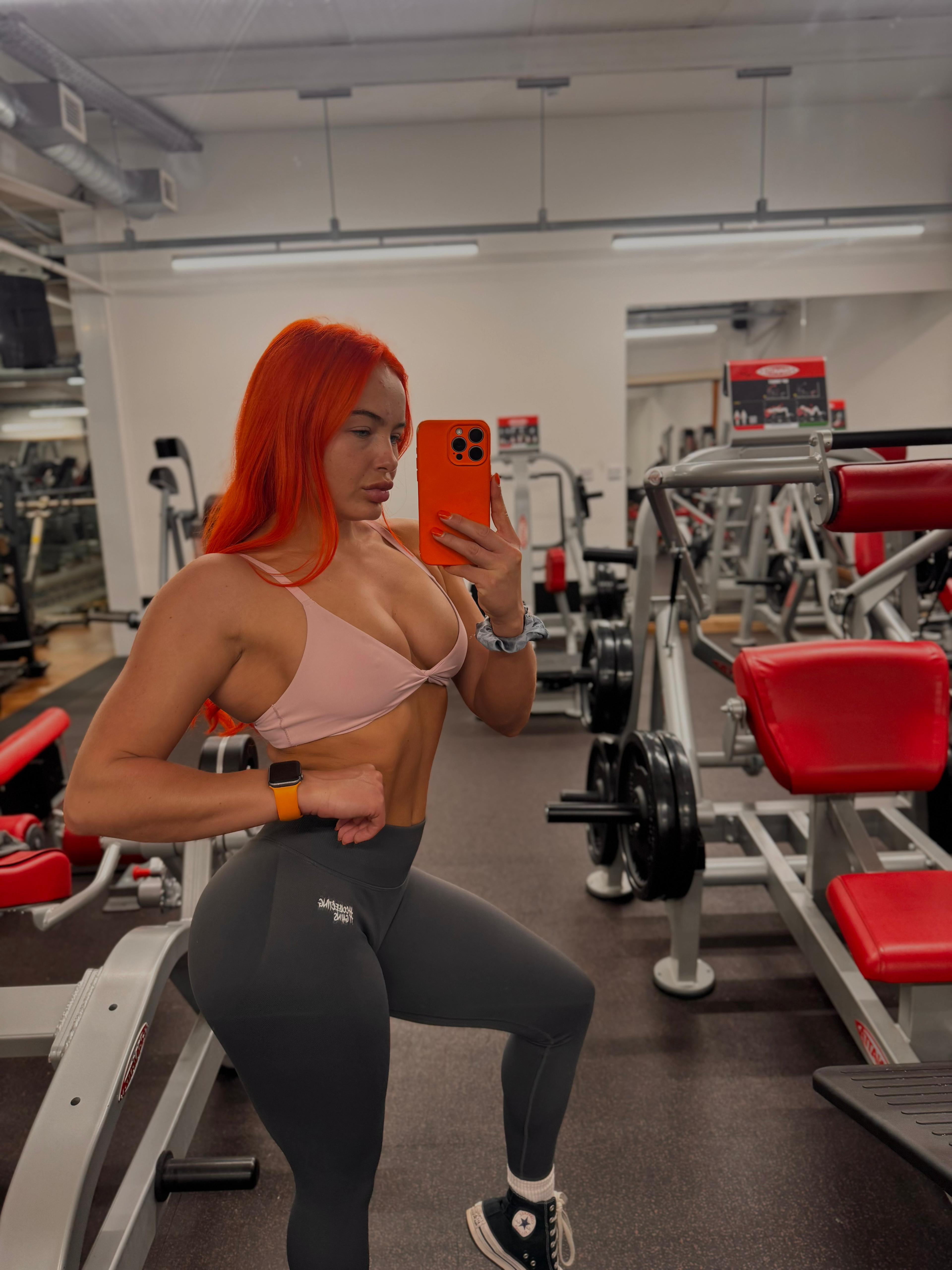 Collecting Gains Scrunch Butt Leggings Shark Gray