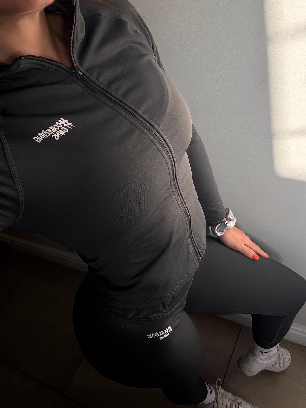 Collecting Gains Zip-Up Top - Shark Gray