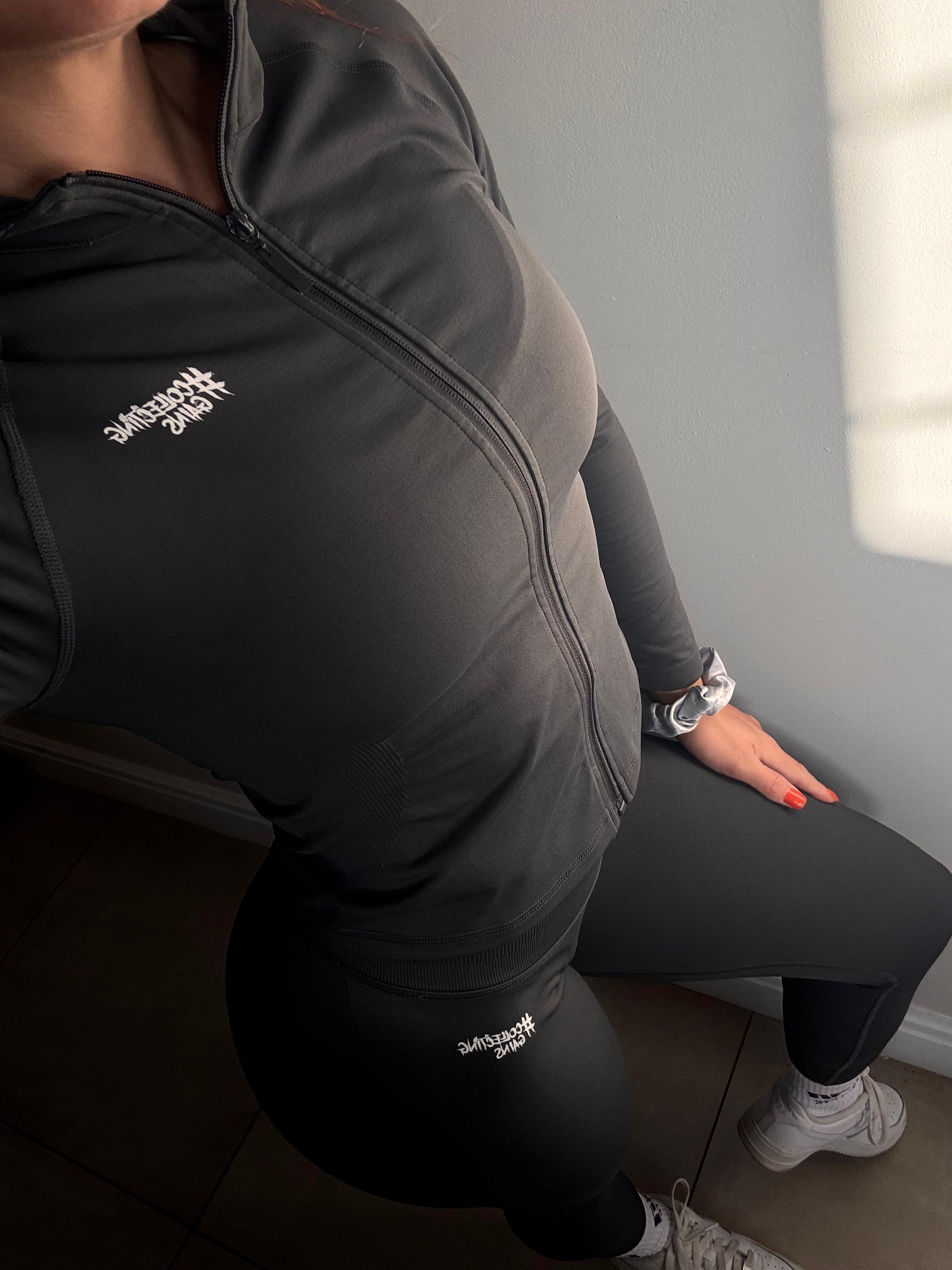 Collecting Gains Zip-Up Top - Shark Gray