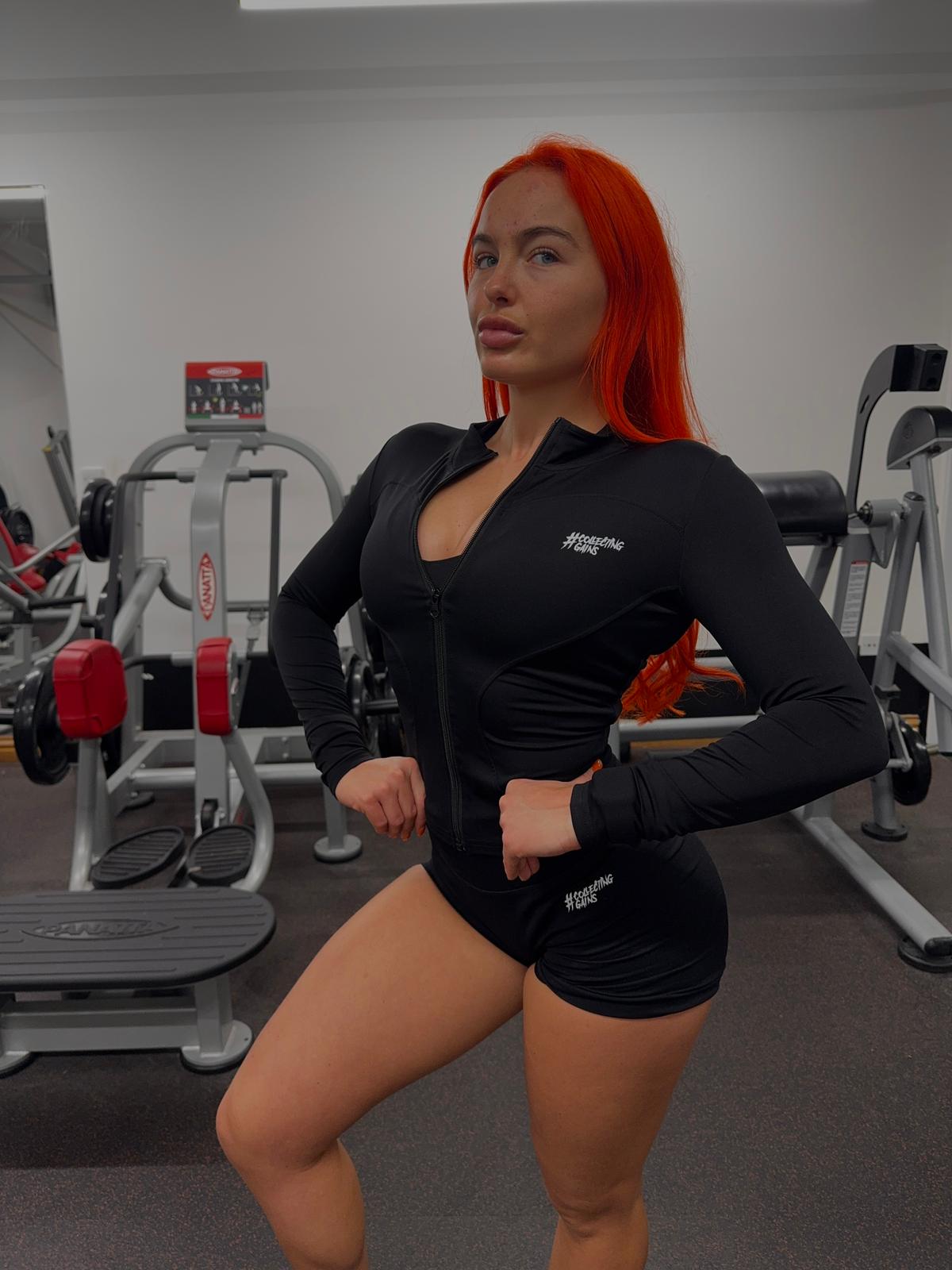 Collecting Gains Scrunch Butt Shorts - Black